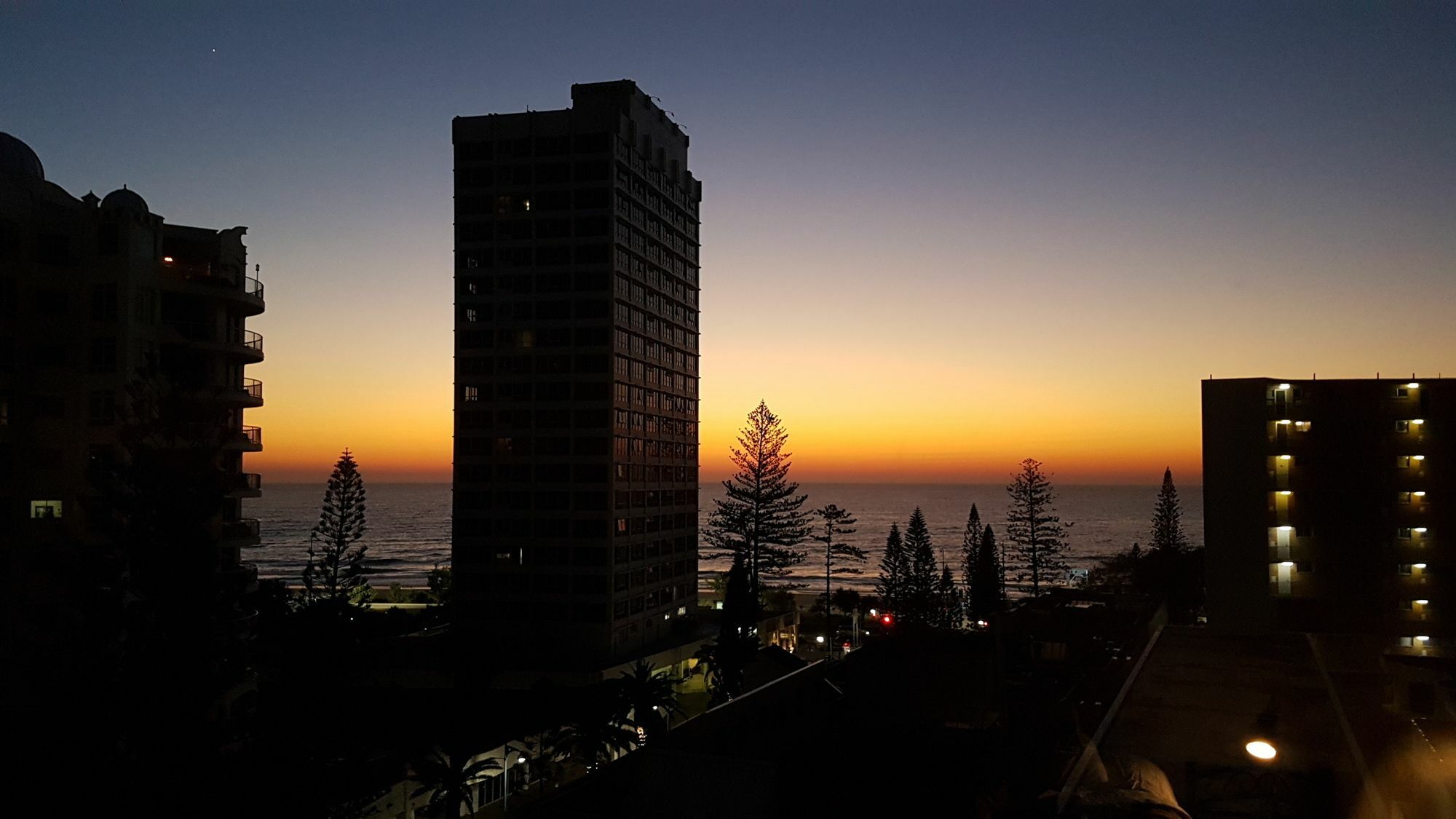 Monte Carlo Appartement Surfers Paradise Buitenkant foto